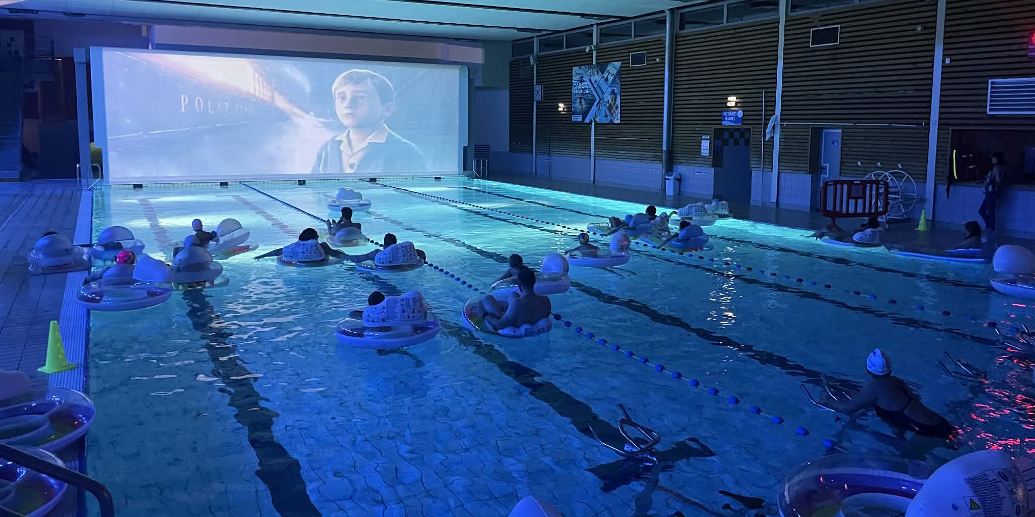 Retour sur un ciné-piscine féerique au Centre Aquatique Intercommunal